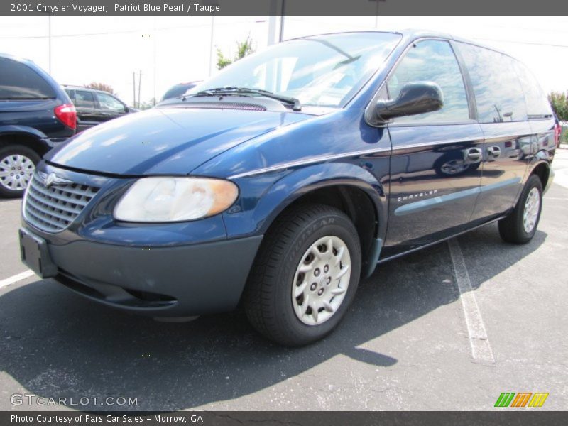 Patriot Blue Pearl / Taupe 2001 Chrysler Voyager