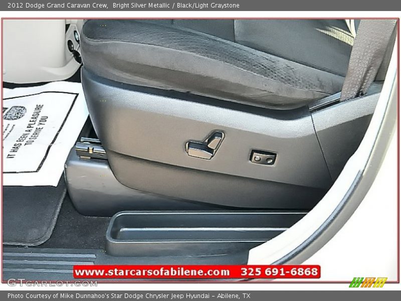 Bright Silver Metallic / Black/Light Graystone 2012 Dodge Grand Caravan Crew