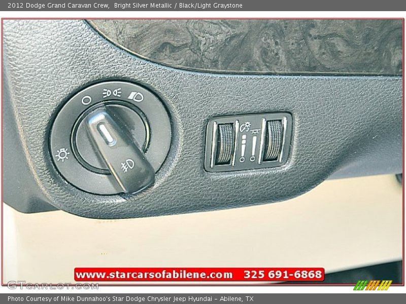 Bright Silver Metallic / Black/Light Graystone 2012 Dodge Grand Caravan Crew
