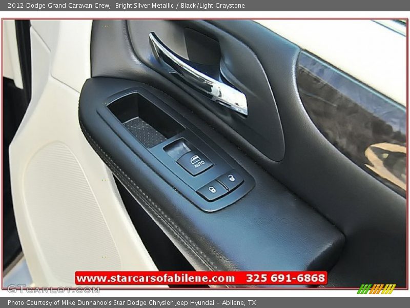 Bright Silver Metallic / Black/Light Graystone 2012 Dodge Grand Caravan Crew