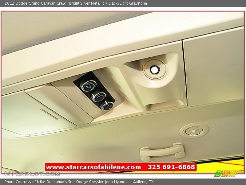 Bright Silver Metallic / Black/Light Graystone 2012 Dodge Grand Caravan Crew