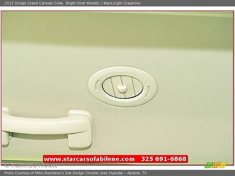 Bright Silver Metallic / Black/Light Graystone 2012 Dodge Grand Caravan Crew