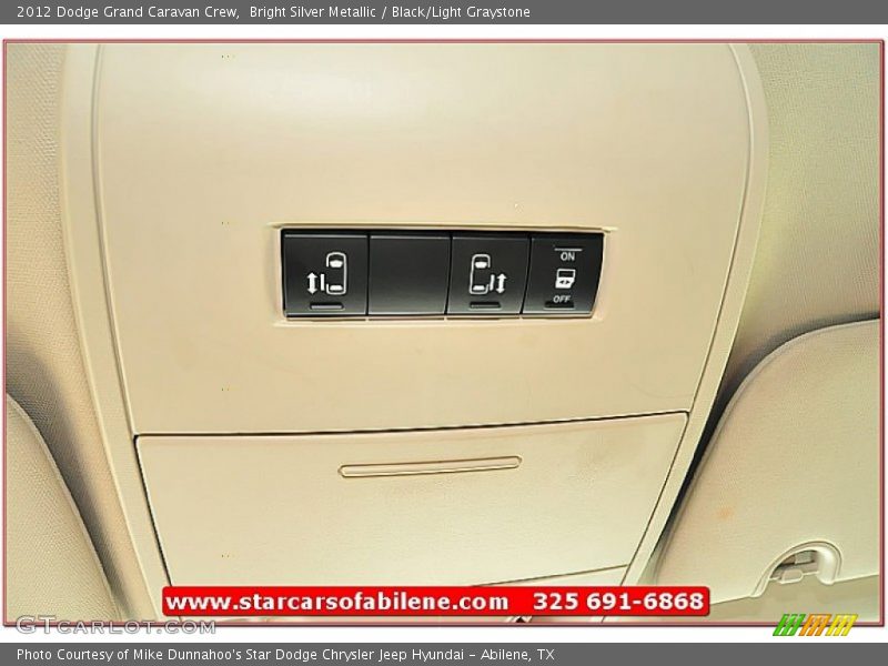 Bright Silver Metallic / Black/Light Graystone 2012 Dodge Grand Caravan Crew