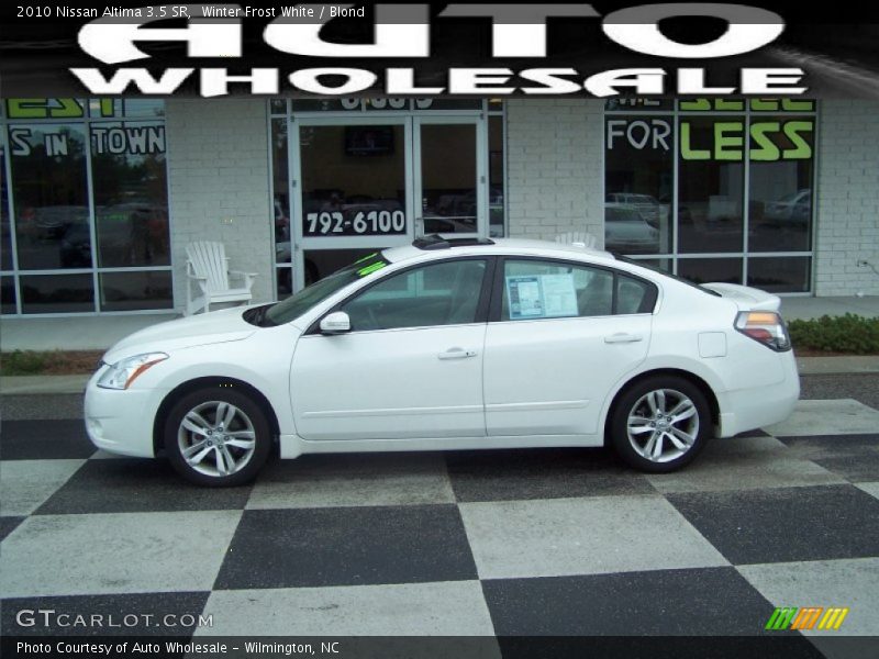 Winter Frost White / Blond 2010 Nissan Altima 3.5 SR