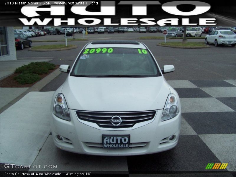 Winter Frost White / Blond 2010 Nissan Altima 3.5 SR