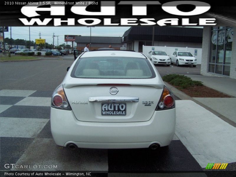 Winter Frost White / Blond 2010 Nissan Altima 3.5 SR