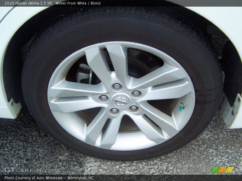 Winter Frost White / Blond 2010 Nissan Altima 3.5 SR