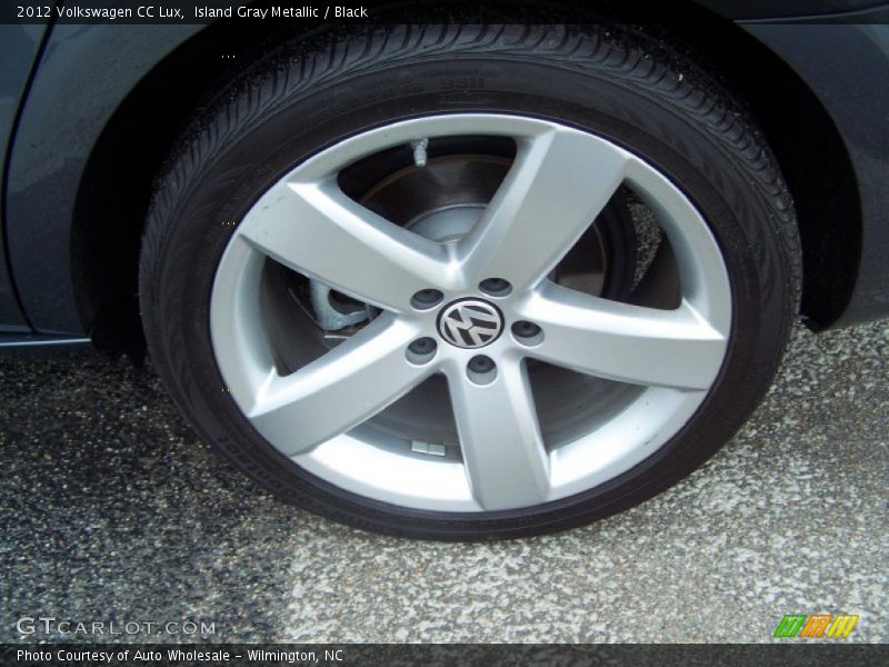 Island Gray Metallic / Black 2012 Volkswagen CC Lux