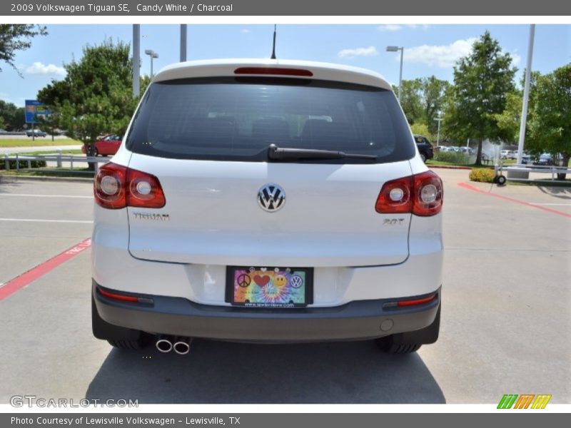 Candy White / Charcoal 2009 Volkswagen Tiguan SE