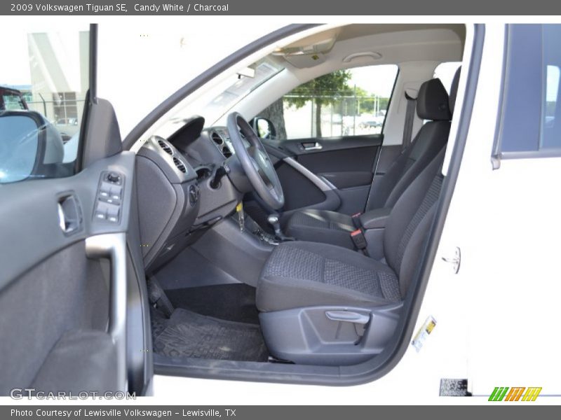 Candy White / Charcoal 2009 Volkswagen Tiguan SE