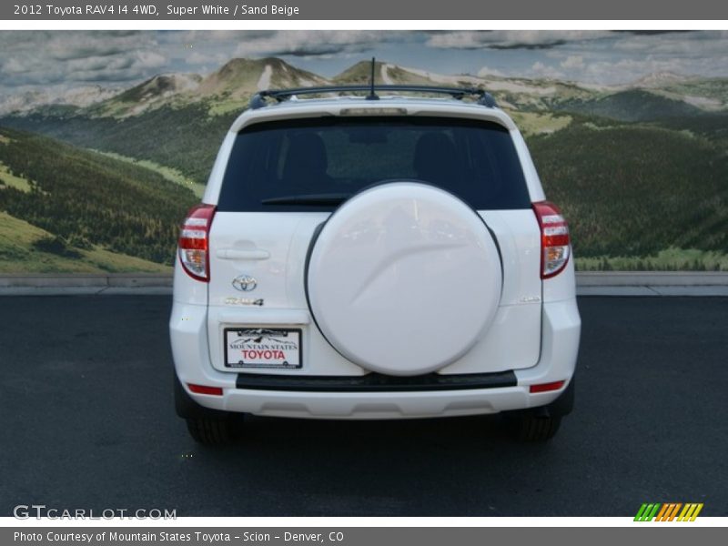 Super White / Sand Beige 2012 Toyota RAV4 I4 4WD