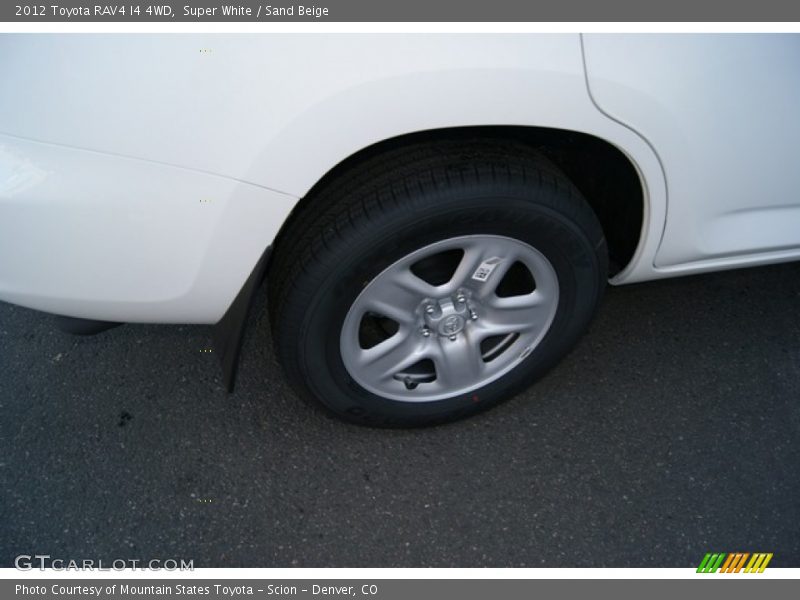 Super White / Sand Beige 2012 Toyota RAV4 I4 4WD