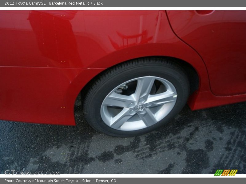 Barcelona Red Metallic / Black 2012 Toyota Camry SE