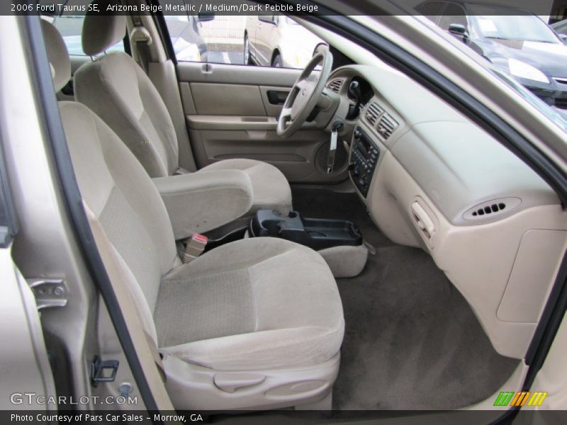 Arizona Beige Metallic / Medium/Dark Pebble Beige 2006 Ford Taurus SE