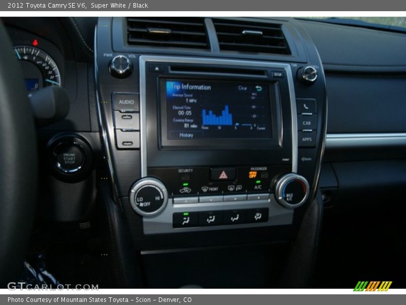 Super White / Black 2012 Toyota Camry SE V6