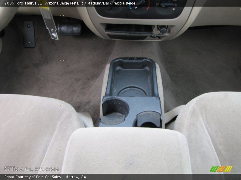 Arizona Beige Metallic / Medium/Dark Pebble Beige 2006 Ford Taurus SE