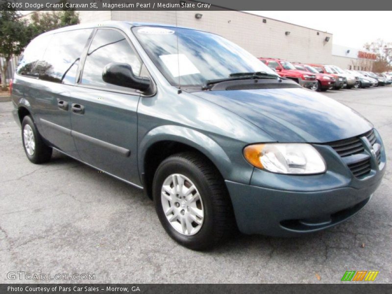 Magnesium Pearl / Medium Slate Gray 2005 Dodge Grand Caravan SE