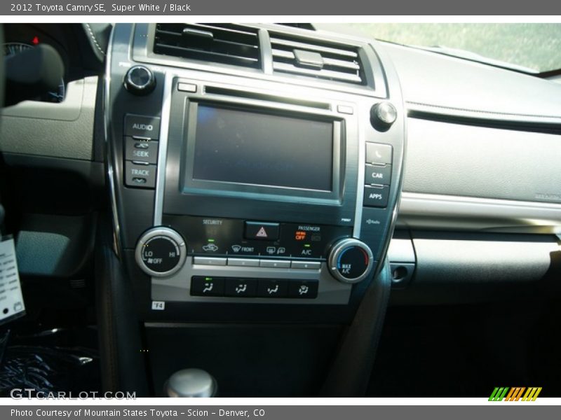 Super White / Black 2012 Toyota Camry SE