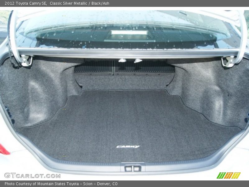 Classic Silver Metallic / Black/Ash 2012 Toyota Camry SE