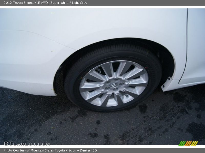 Super White / Light Gray 2012 Toyota Sienna XLE AWD