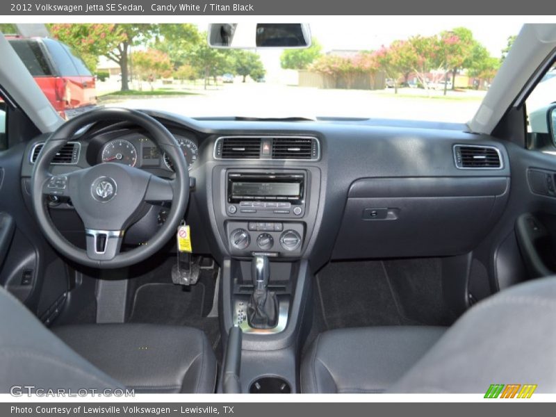 Candy White / Titan Black 2012 Volkswagen Jetta SE Sedan