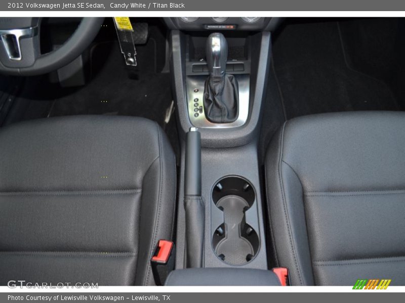 Candy White / Titan Black 2012 Volkswagen Jetta SE Sedan