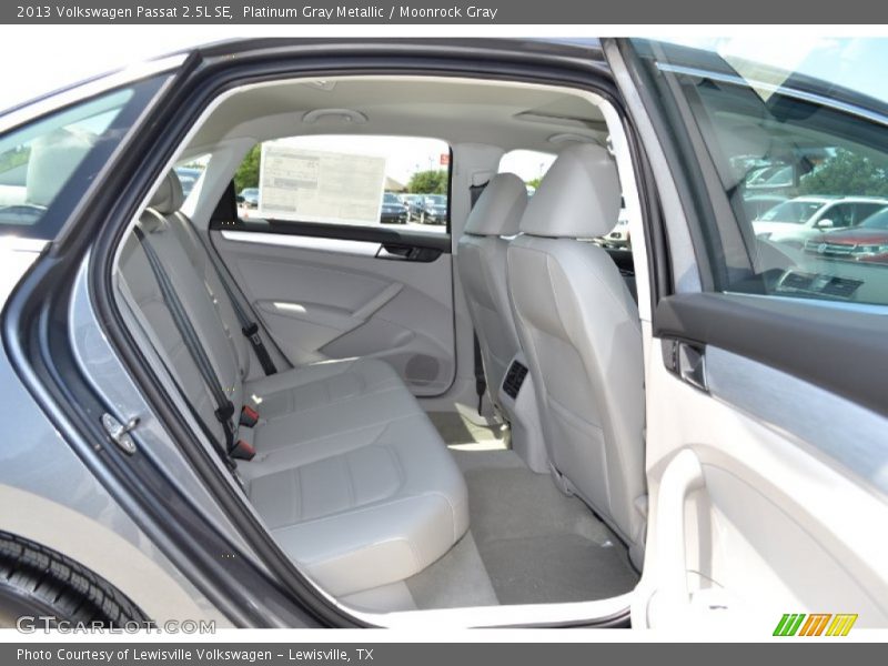 Platinum Gray Metallic / Moonrock Gray 2013 Volkswagen Passat 2.5L SE