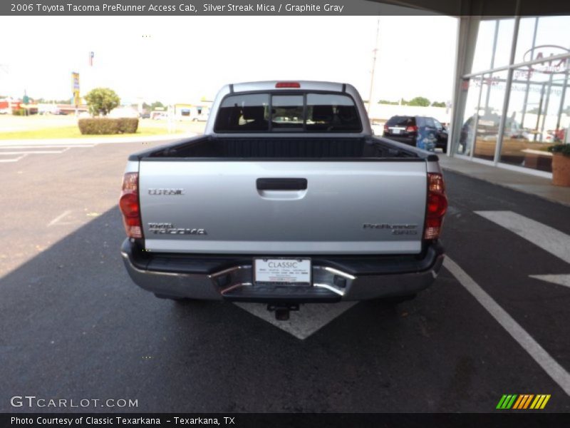 Silver Streak Mica / Graphite Gray 2006 Toyota Tacoma PreRunner Access Cab