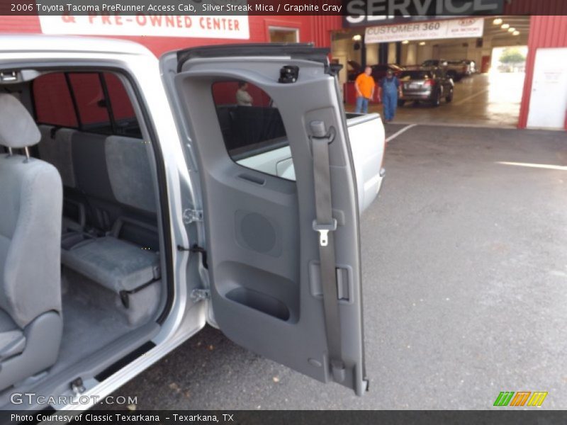 Silver Streak Mica / Graphite Gray 2006 Toyota Tacoma PreRunner Access Cab