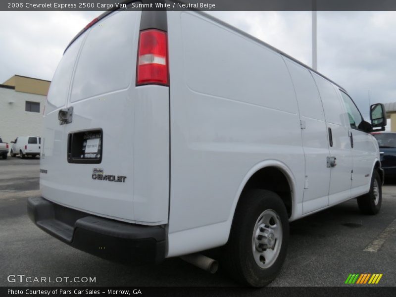 Summit White / Neutral Beige 2006 Chevrolet Express 2500 Cargo Van