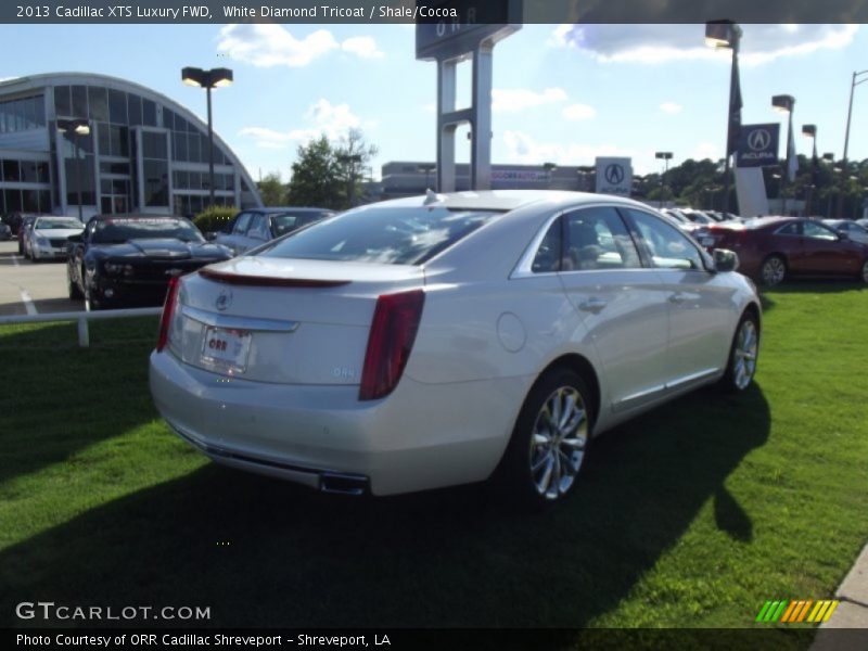 White Diamond Tricoat / Shale/Cocoa 2013 Cadillac XTS Luxury FWD