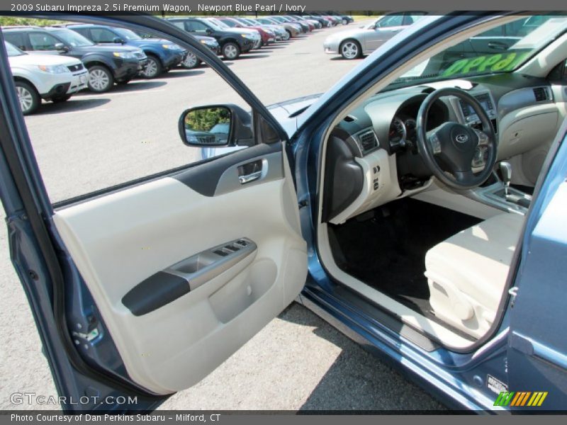Newport Blue Pearl / Ivory 2009 Subaru Impreza 2.5i Premium Wagon