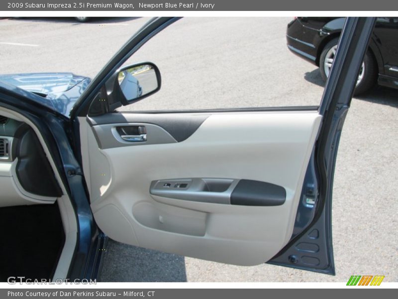 Newport Blue Pearl / Ivory 2009 Subaru Impreza 2.5i Premium Wagon