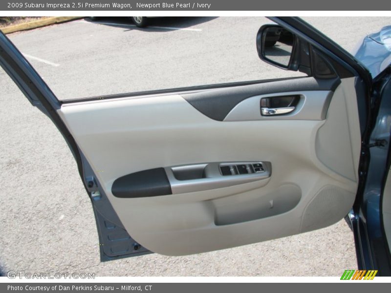 Newport Blue Pearl / Ivory 2009 Subaru Impreza 2.5i Premium Wagon