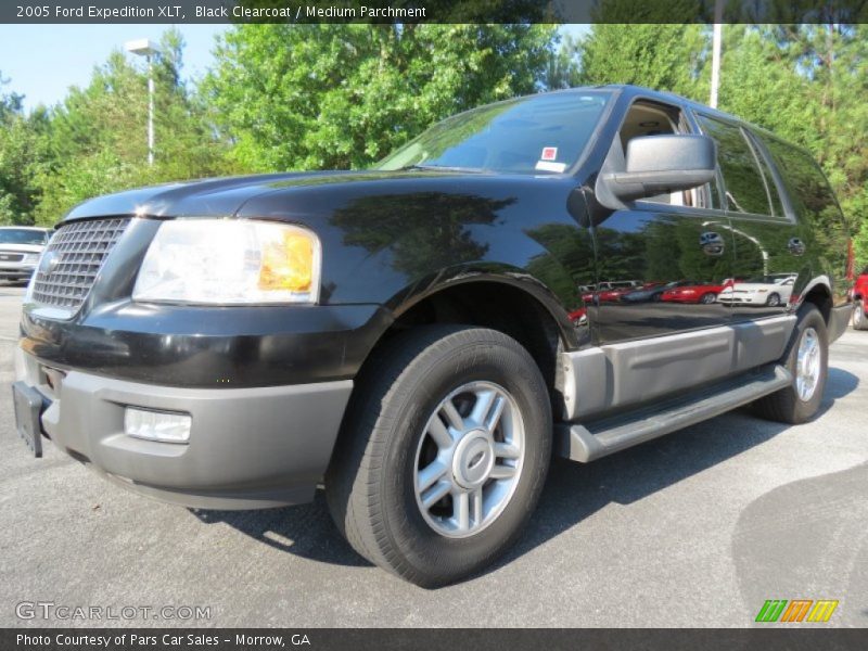 Black Clearcoat / Medium Parchment 2005 Ford Expedition XLT