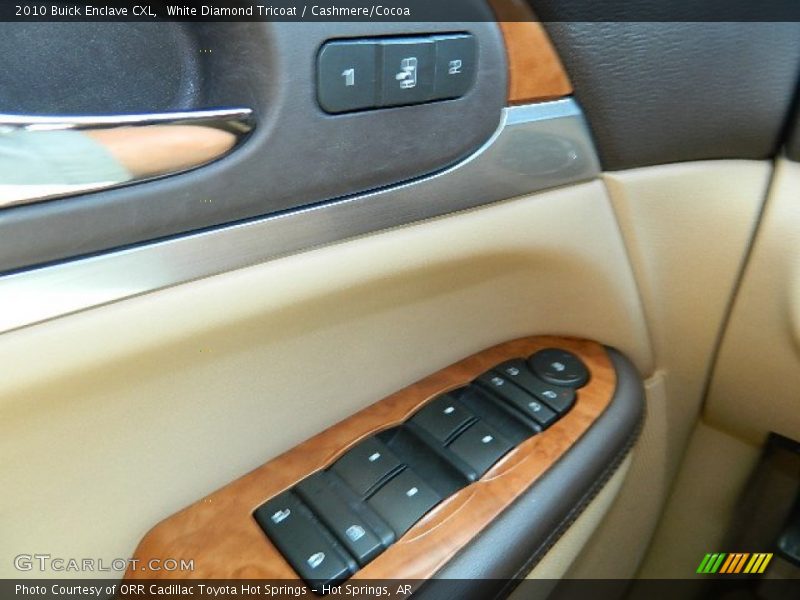 White Diamond Tricoat / Cashmere/Cocoa 2010 Buick Enclave CXL