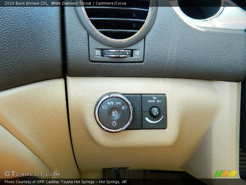 White Diamond Tricoat / Cashmere/Cocoa 2010 Buick Enclave CXL