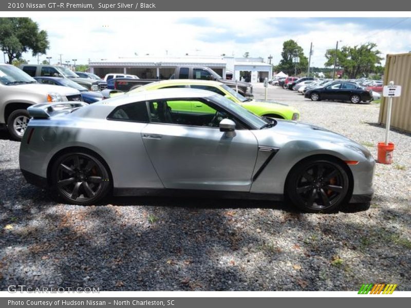 Super Silver / Black 2010 Nissan GT-R Premium