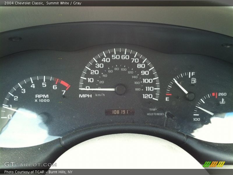 Summit White / Gray 2004 Chevrolet Classic