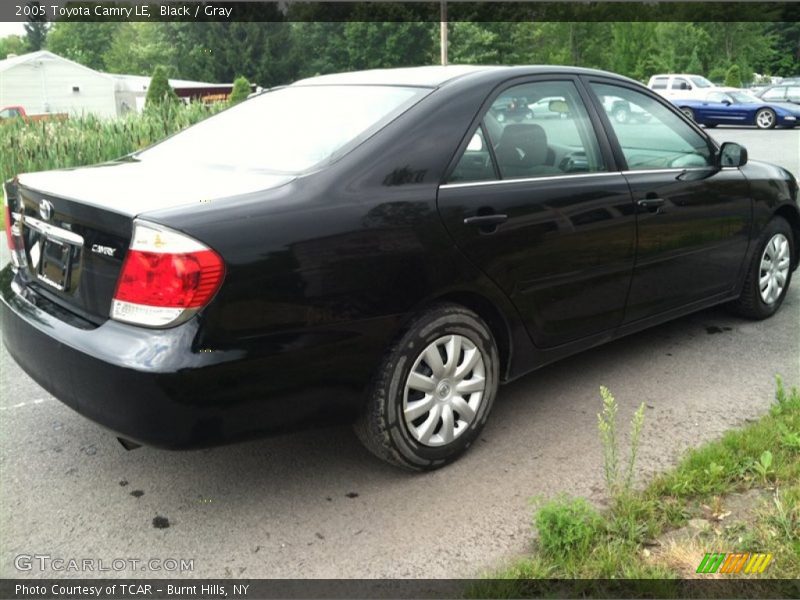 Black / Gray 2005 Toyota Camry LE