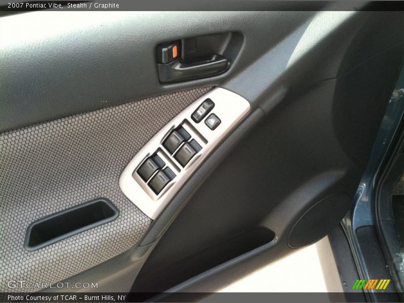 Stealth / Graphite 2007 Pontiac Vibe