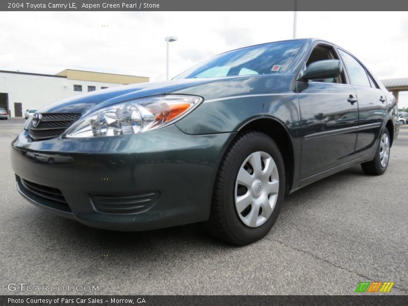 Front 3/4 View of 2004 Camry LE