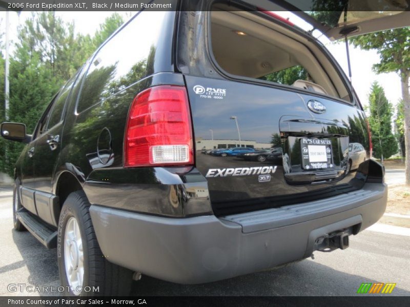 Black / Medium Parchment 2006 Ford Expedition XLT