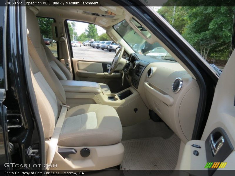 Black / Medium Parchment 2006 Ford Expedition XLT