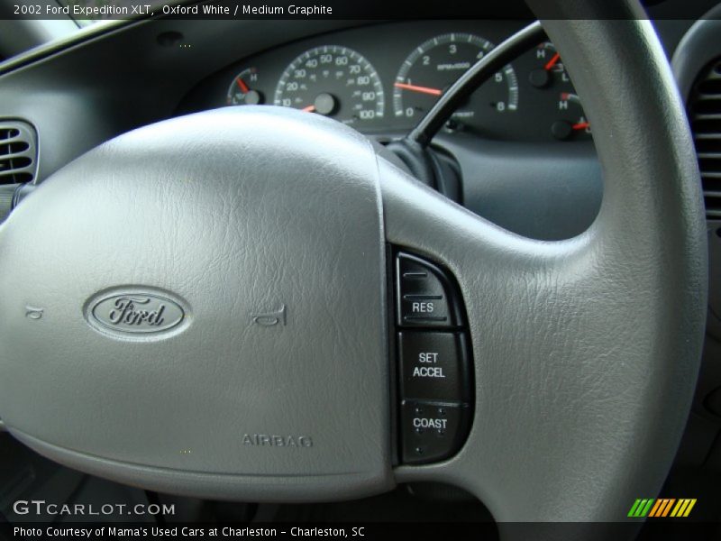 Oxford White / Medium Graphite 2002 Ford Expedition XLT