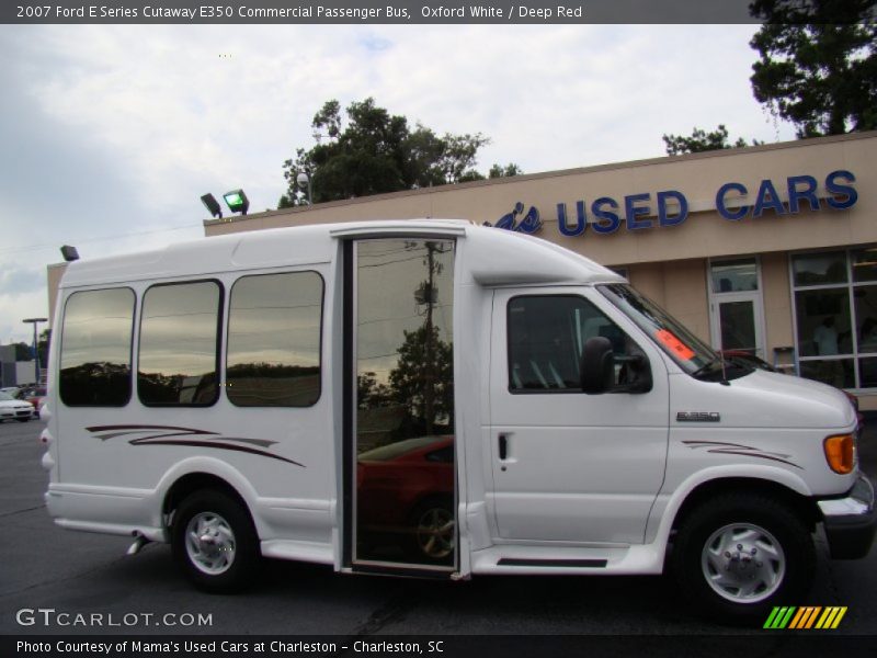 Oxford White / Deep Red 2007 Ford E Series Cutaway E350 Commercial Passenger Bus