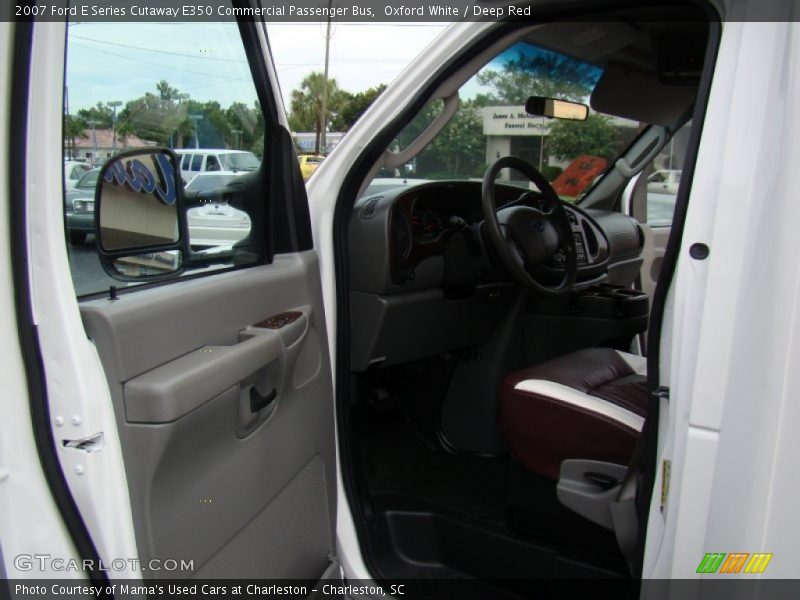 Oxford White / Deep Red 2007 Ford E Series Cutaway E350 Commercial Passenger Bus