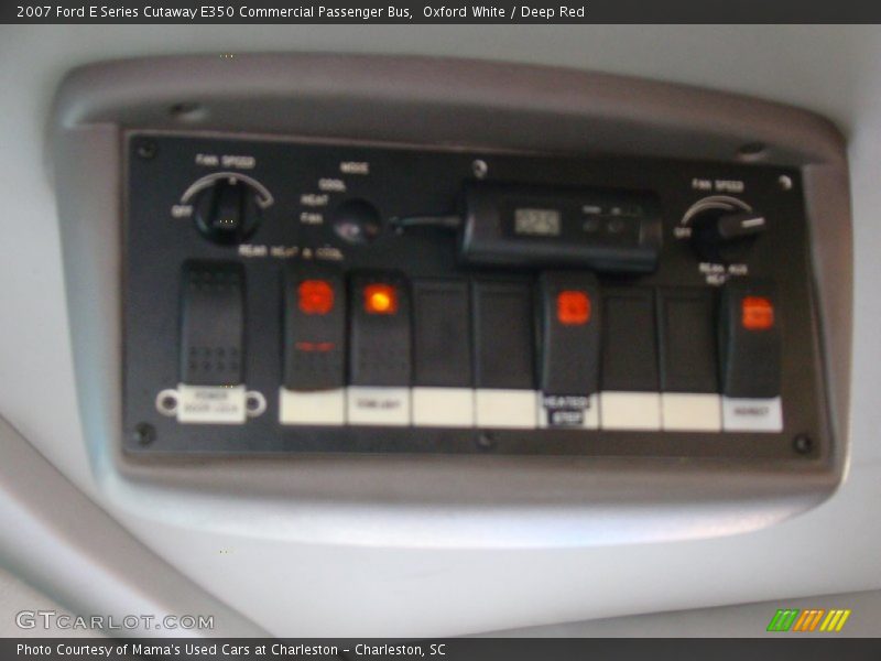 Oxford White / Deep Red 2007 Ford E Series Cutaway E350 Commercial Passenger Bus