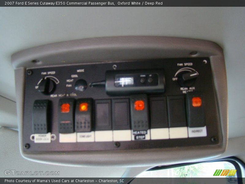 Oxford White / Deep Red 2007 Ford E Series Cutaway E350 Commercial Passenger Bus