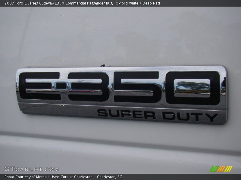 Oxford White / Deep Red 2007 Ford E Series Cutaway E350 Commercial Passenger Bus